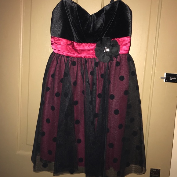 Special Occasions Dress - Picture 1 of 3
